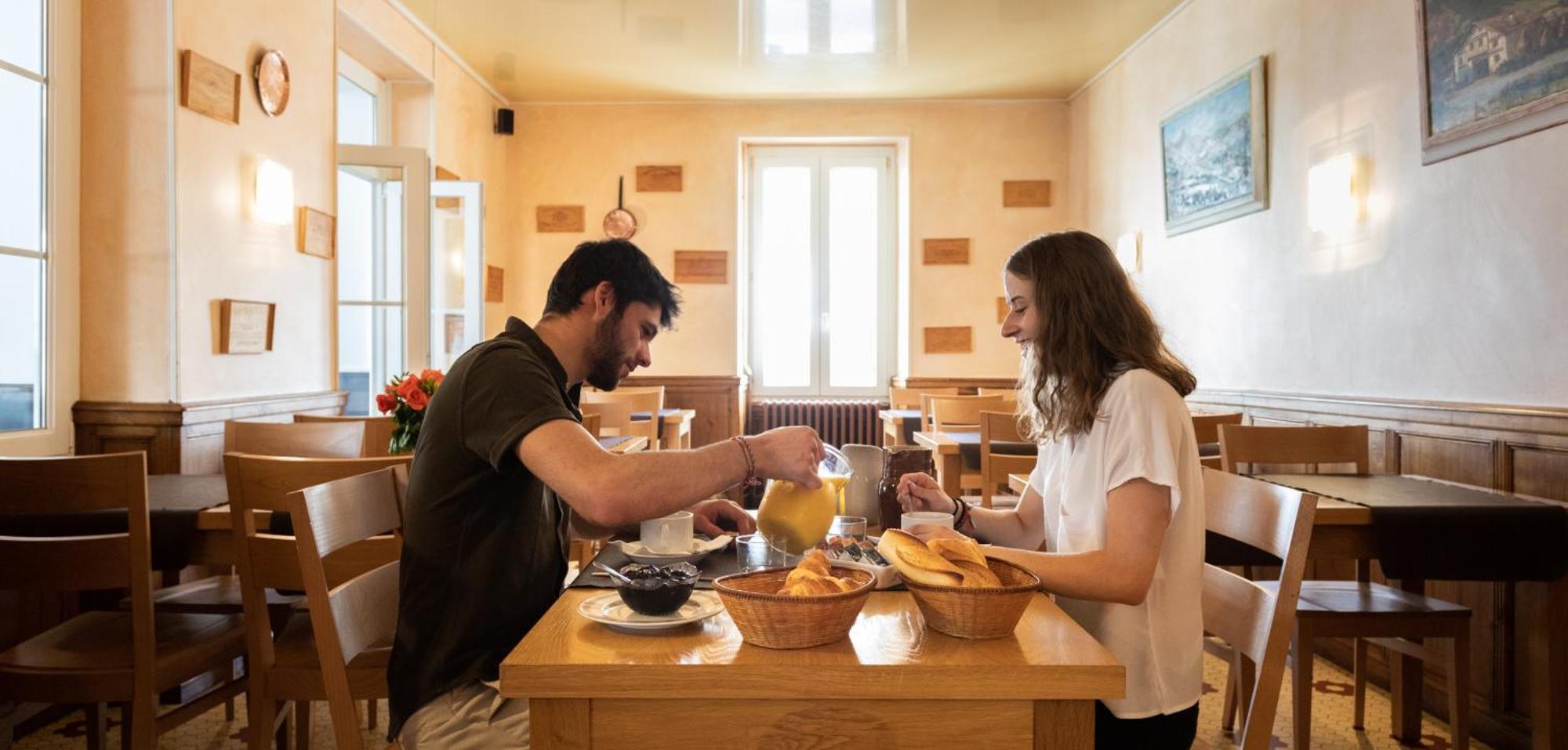 Hotel Restaurant Pecoitz Saint-Jean-Pied-de-Port Extérieur photo