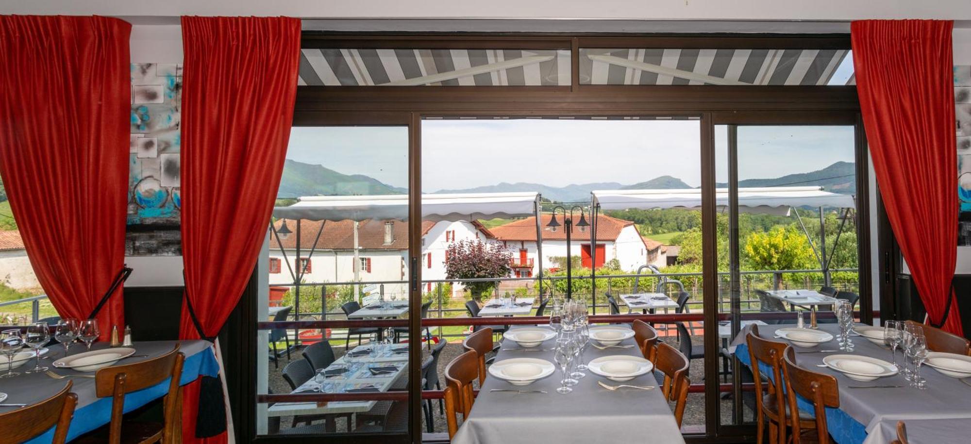 Hotel Restaurant Pecoitz Saint-Jean-Pied-de-Port Extérieur photo