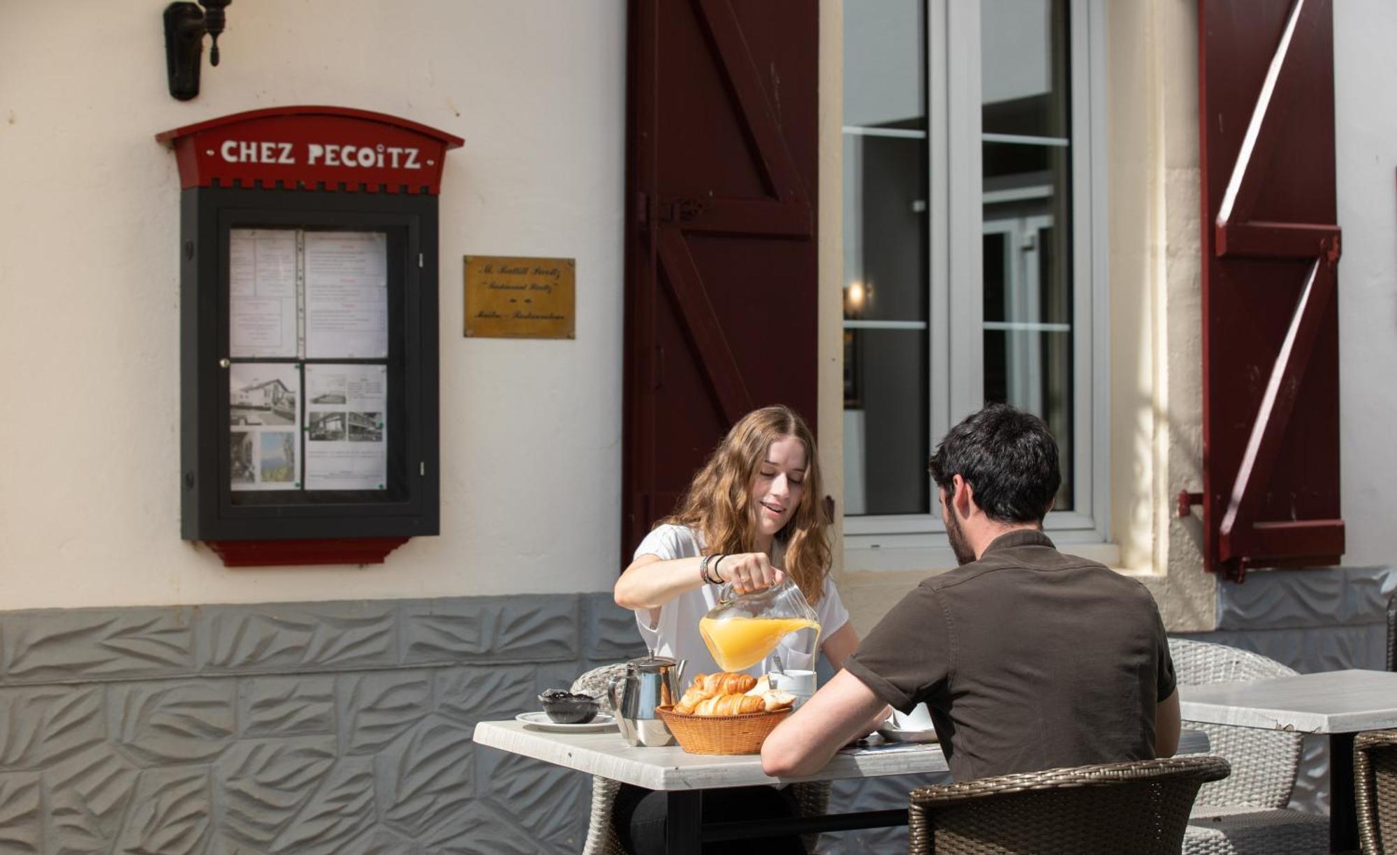 Hotel Restaurant Pecoitz Saint-Jean-Pied-de-Port Extérieur photo